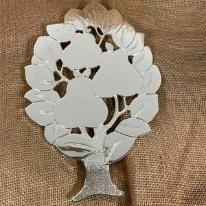 Vintage pear trivet new in box W.M Rogers